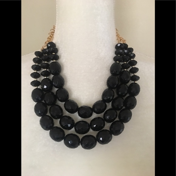 Multi Layer Bead Necklace✨✨ - Picture 3 of 4